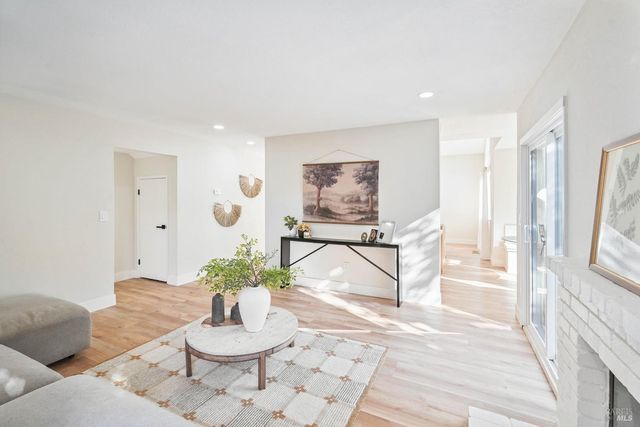 5050 Lakeview Cir, Fairfield, CA 94534