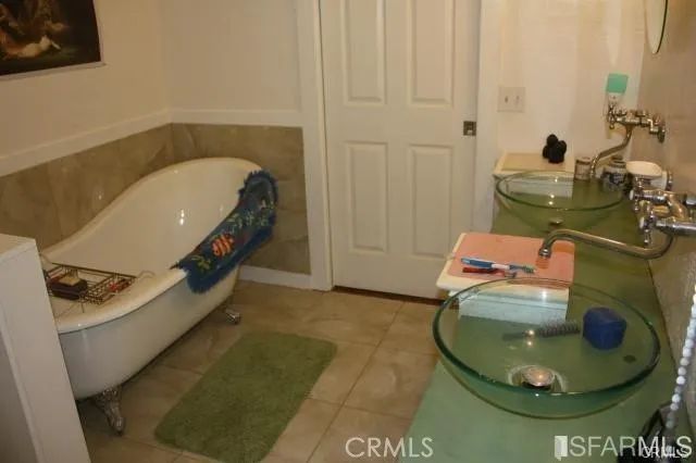 390 Knob Hill Avenue, Oroville, CA 95966