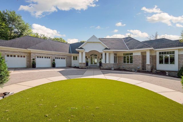 2112 Meeting Street, Minnetonka, MN 55391