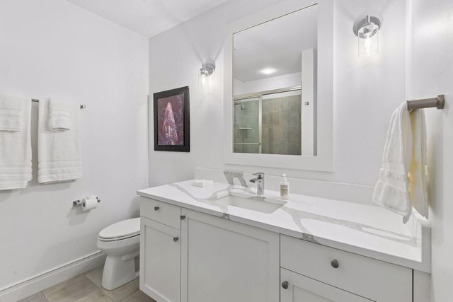 2112 Meeting Street, Minnetonka, MN 55391
