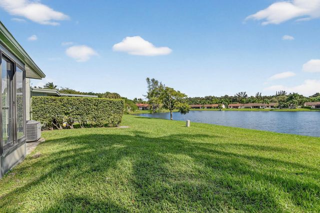 20 Camden Lane, Boynton Beach, FL 33426