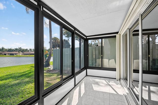 20 Camden Lane, Boynton Beach, FL 33426