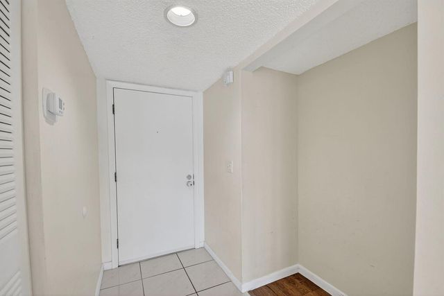 20 Camden Lane, Boynton Beach, FL 33426