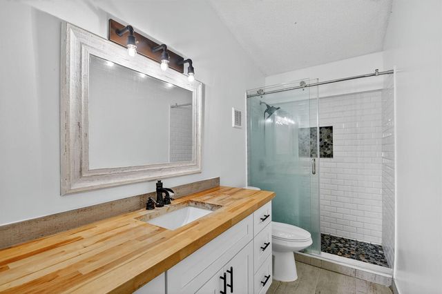 20 Camden Lane, Boynton Beach, FL 33426