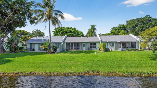 20 Camden Lane, Boynton Beach, FL 33426