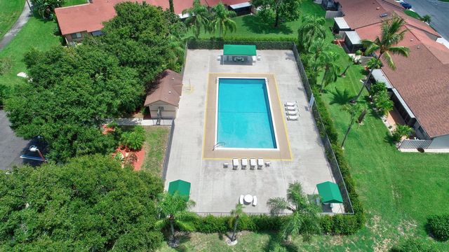 20 Camden Lane, Boynton Beach, FL 33426