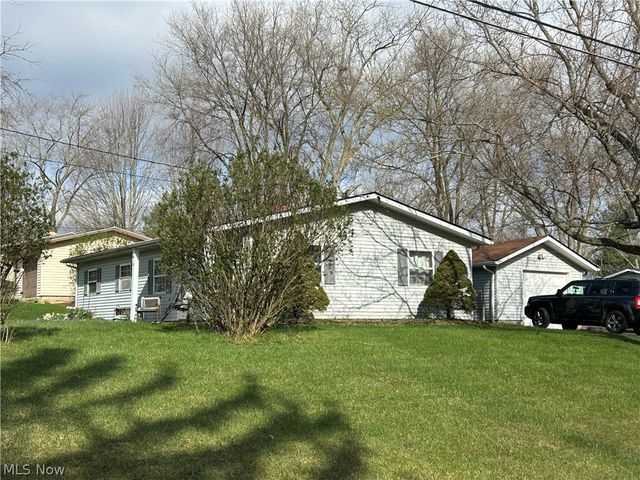 4165 Raymond Drive, Brunswick, OH 44212