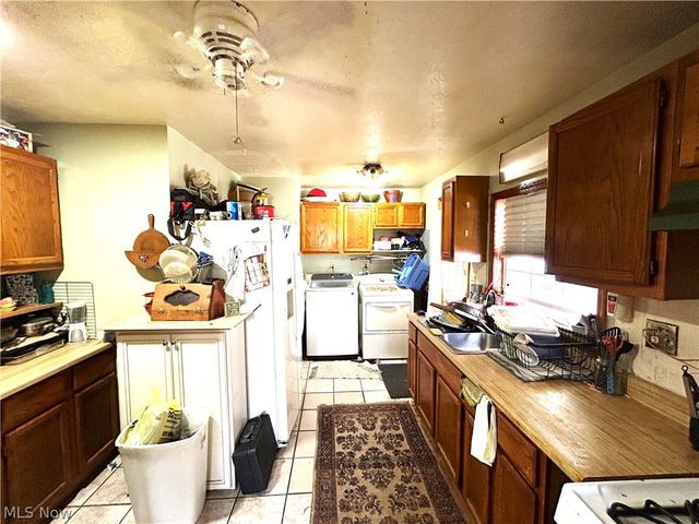 4165 Raymond Drive, Brunswick, OH 44212