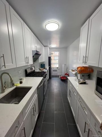 13604 Cherry Avenue 2H, Flushing, NY 11355