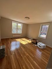 13604 Cherry Avenue 2H, Flushing, NY 11355