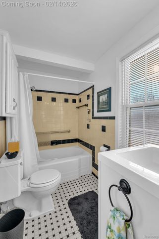 22412 Morley Avenue, Dearborn, MI 48124