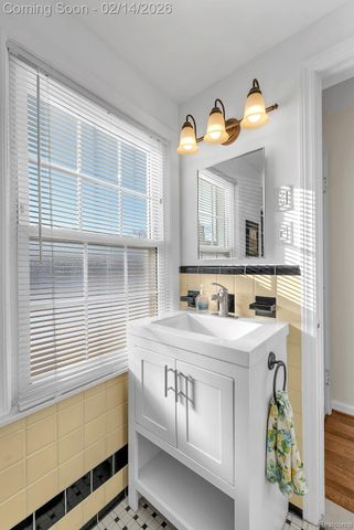 22412 Morley Avenue, Dearborn, MI 48124