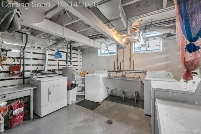 22412 Morley Avenue, Dearborn, MI 48124