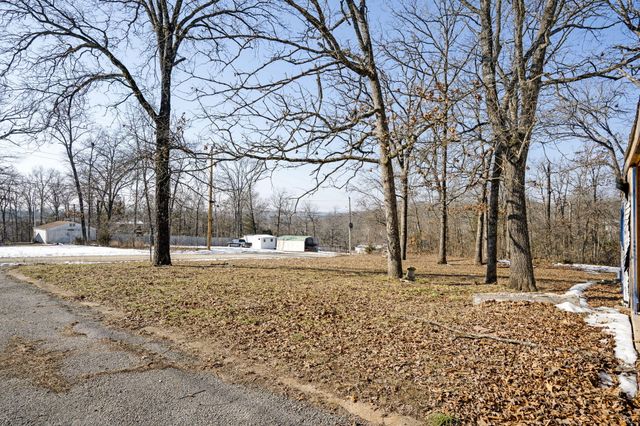 4013 White Oak Road, Merriam Woods, MO 65740