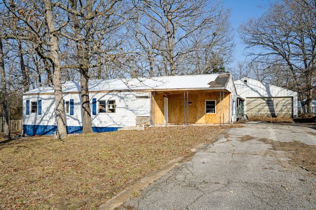 4013 White Oak Road, Merriam Woods, MO 65740