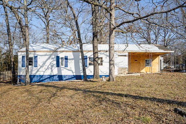 4013 White Oak Road, Merriam Woods, MO 65740