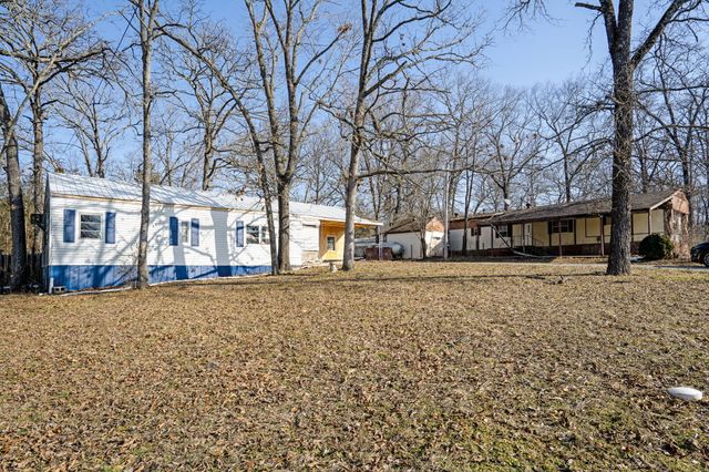 4013 White Oak Road, Merriam Woods, MO 65740