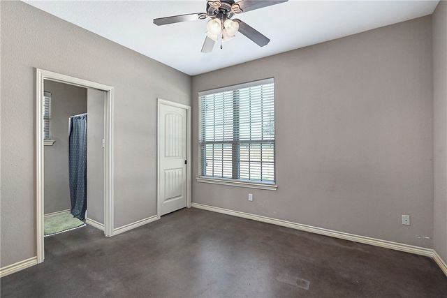 402 Deacon Drive W, College Station, TX 77845