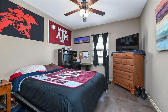 402 Deacon Drive W, College Station, TX 77845