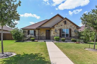 402 Deacon Drive W, College Station, TX 77845