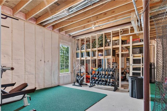 15410 W 166th Terrace, Olathe, KS 66062