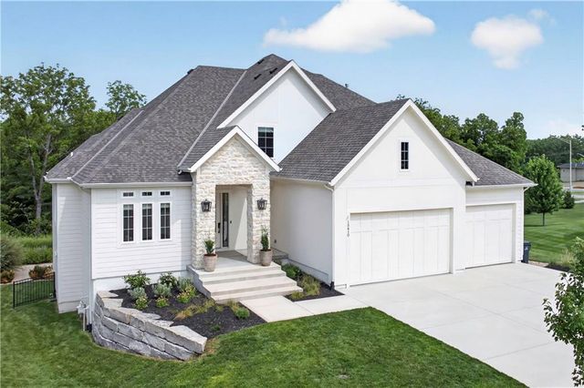 15410 W 166th Terrace, Olathe, KS 66062