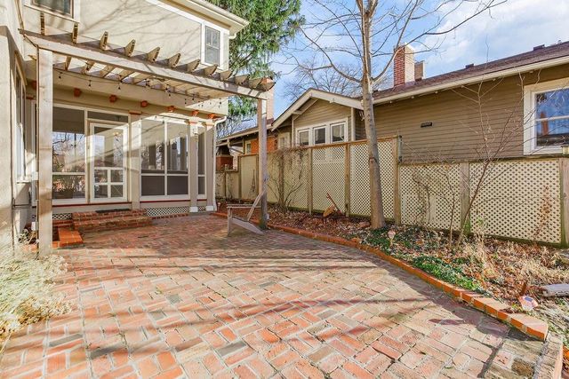 1024 S Broadway Street, Leavenworth, KS 66048