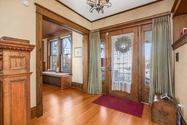 1024 S Broadway Street, Leavenworth, KS 66048