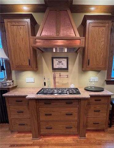 1024 S Broadway Street, Leavenworth, KS 66048