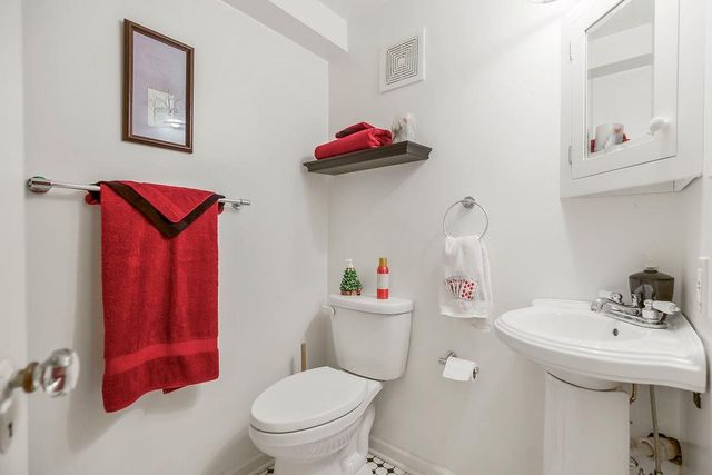 1024 S Broadway Street, Leavenworth, KS 66048