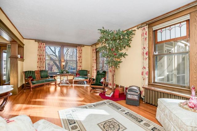 1024 S Broadway Street, Leavenworth, KS 66048