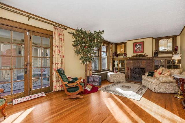 1024 S Broadway Street, Leavenworth, KS 66048