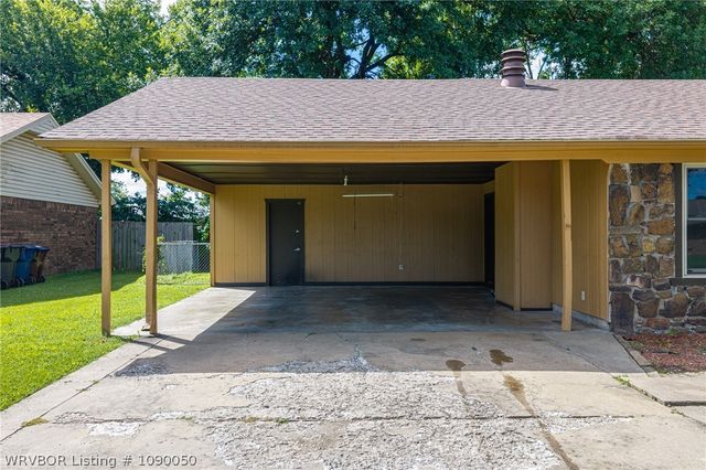 8612 Harvard Drive, Fort Smith, AR 72908