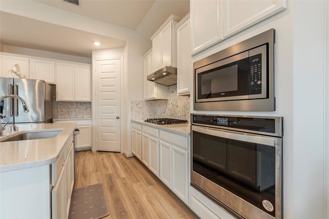 2816 Oakheath Crest Court, Pearland, TX 77089