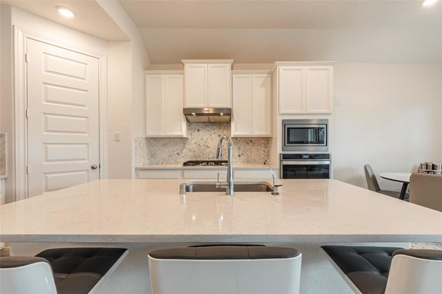 2816 Oakheath Crest Court, Pearland, TX 77089