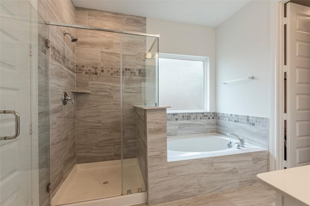 2816 Oakheath Crest Court, Pearland, TX 77089