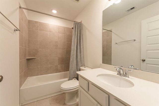 2816 Oakheath Crest Court, Pearland, TX 77089