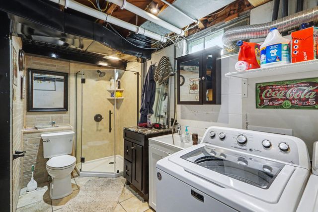 2421 Parchmount Avenue, Kalamazoo City, MI 49004