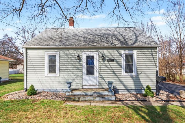 2421 Parchmount Avenue, Kalamazoo City, MI 49004