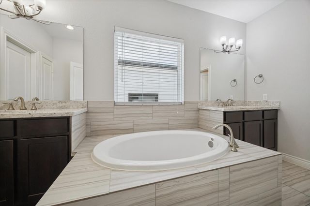 1113 E 27th Street, Houston, TX 77009