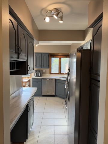 17230 Ridgeland Avenue 333, Tinley Park, IL 60477