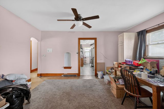 2803 E Grand Avenue, Des Moines, IA 50317