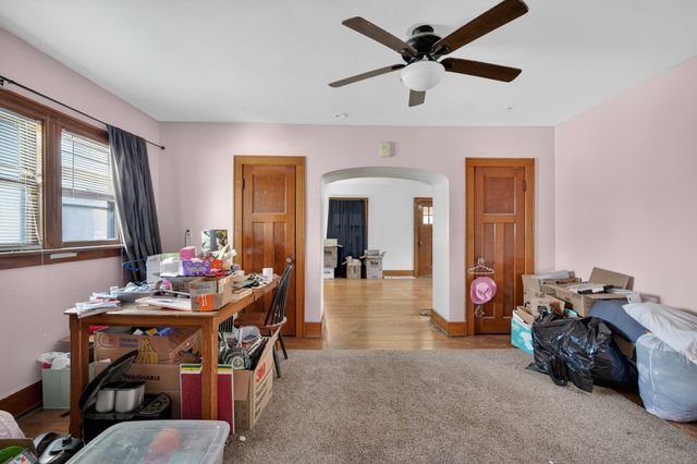 2803 E Grand Avenue, Des Moines, IA 50317
