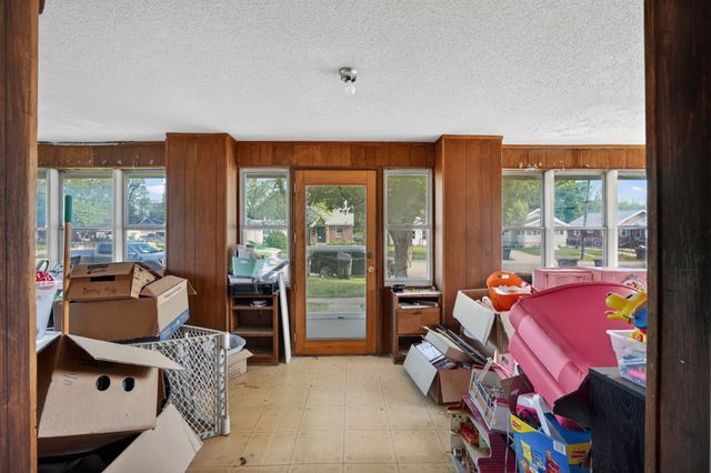 2803 E Grand Avenue, Des Moines, IA 50317