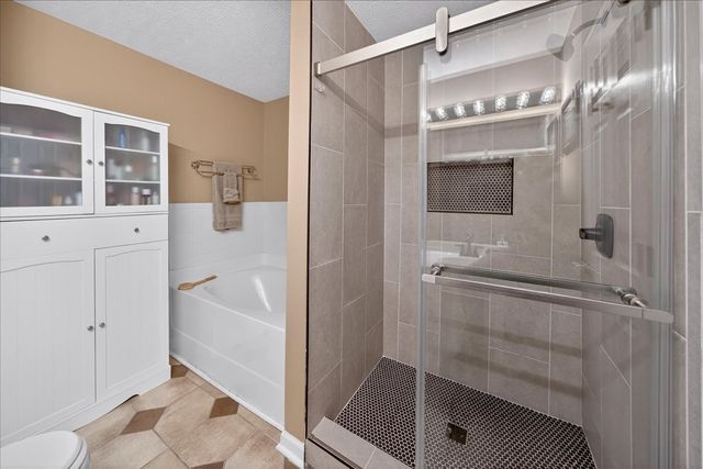 5700 Amalie Dr, Nashville, TN 37211