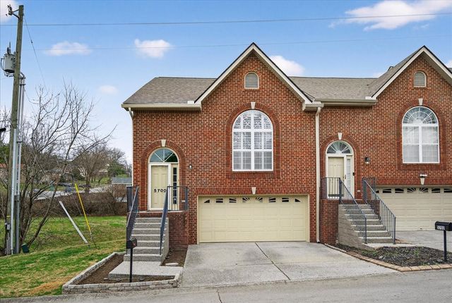 5700 Amalie Dr, Nashville, TN 37211