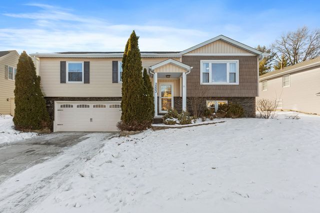 3203 Parker Drive, Valparaiso, IN 46383