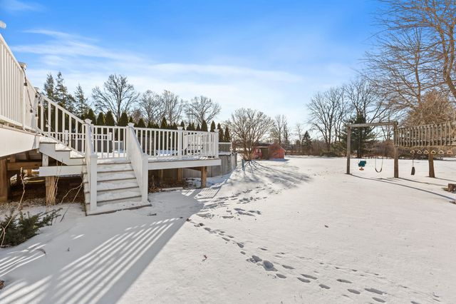 3203 Parker Drive, Valparaiso, IN 46383