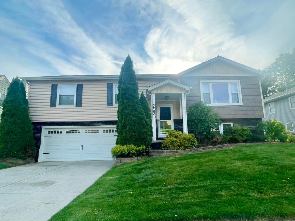 3203 Parker Drive, Valparaiso, IN 46383