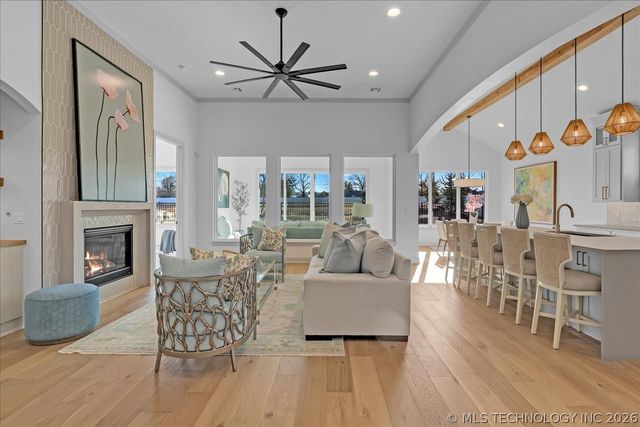 1203 N 71st Place, Broken Arrow, OK 74014